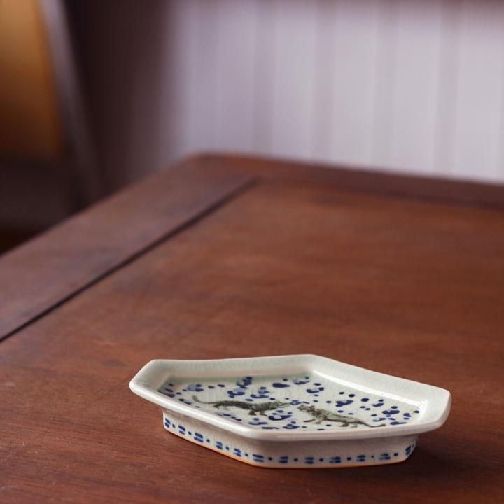 石井桃子　食器　お皿　ひし形 楽天市場】石井桃子 花唐草 ひし形皿 /和食器 陶器 砥部焼 作家