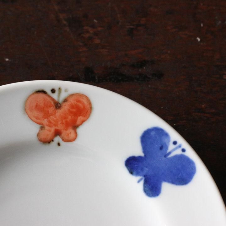 徳永遊心窯 色絵蝶々並べ 5寸皿 - 作家ものの器と生活雑貨 on-la