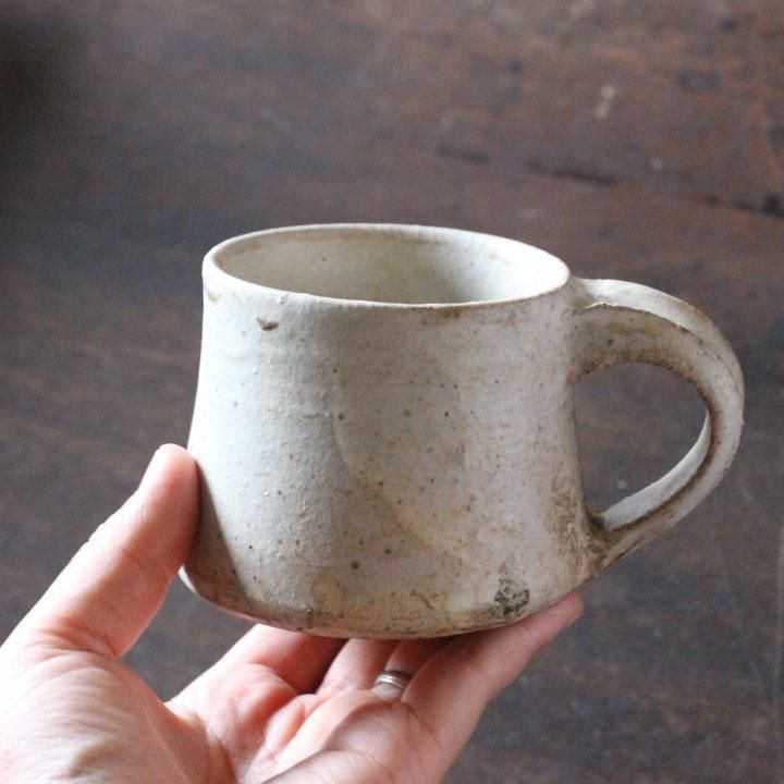 遠藤素子 マグカップ 大 粉引き - 作家ものの器と生活雑貨 on-la