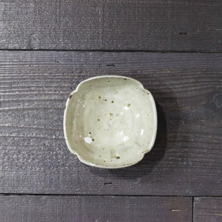 山の口焼 辻口康夫 灰釉隅切小鉢 - 作家ものの器と生活雑貨 on