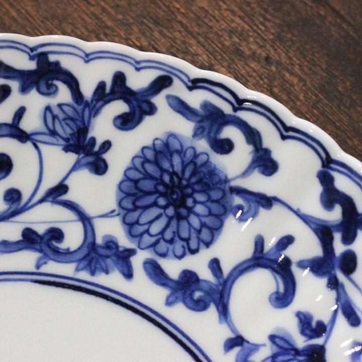 萌窯 7寸菊皿 菊唐草文 - 作家ものの器と生活雑貨 on-la-cru 萌窯 7寸菊皿 菊唐草文 - 作家ものの器と生活雑貨 on-la-cru