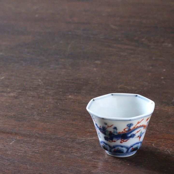 アヤベシオリ 八角盃「色絵 双龍唐子文」 - 作家ものの器と生活雑貨 on