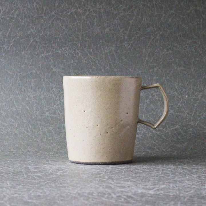 フじイまさよ マグカップB ブラウン - 作家ものの器と生活雑貨 on-la