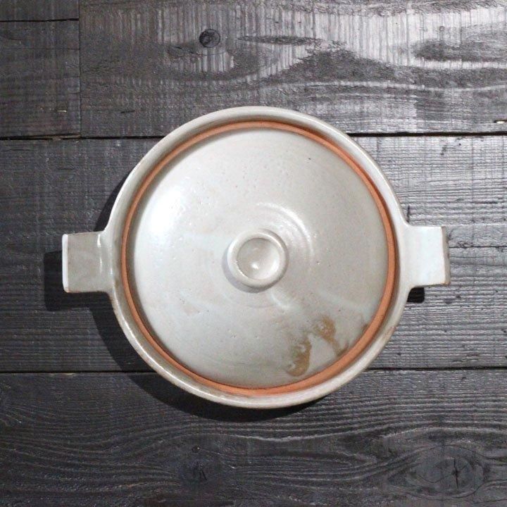 遠藤素子　土鍋　Mサイズ　　作家 遠藤素子 土鍋 M 白 - 作家ものの器と生活雑貨 on-la-cru