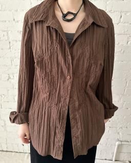 Wrinkled brown shirtの商品画像