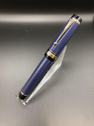 PILOT URUSHI()