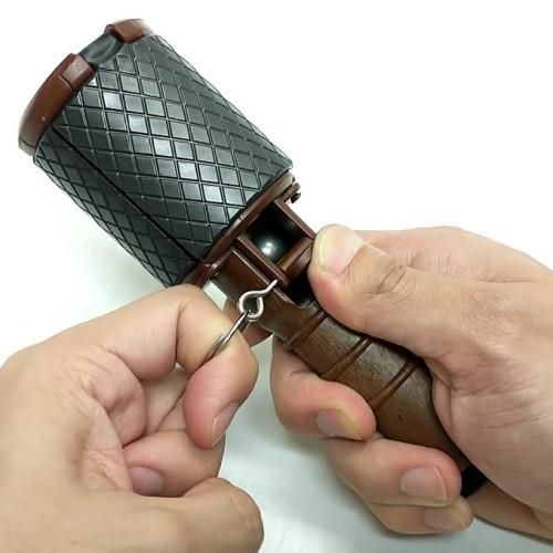 手榴弾 ハンドグレネード RGD-33 スプリング式　アンモボックス Amazon.co.jp: ChaosAirsoft RGD-33 スプリング式 インパクト