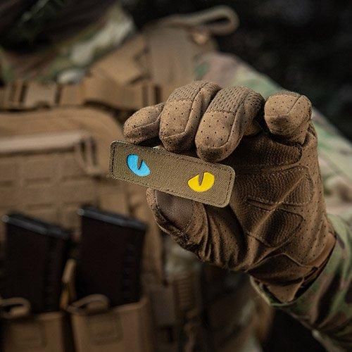 金属製工芸品：ドイツ ミリタリー系アイテム２点 M-TAC］Cat Eyes Yellow/Blue Laser Cut Patch - ミリタリー