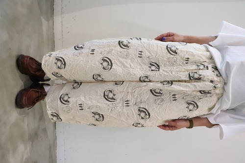 ヴェリテクールは☆VC2636B野菜柄コクーンパンツ Veritecoeur