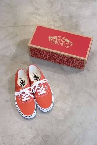 VANS バンズ AUTHENTIC