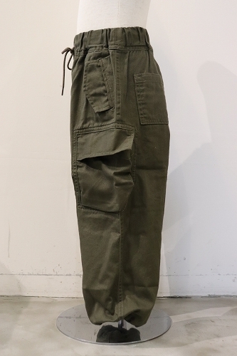 nunuforme ヌヌフォルム カーゴジョガーパンツ