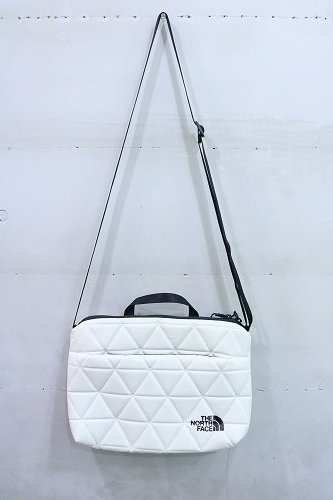 メーカー 一覧 THE NORTH Pouch ノースフェイス　Geoface FACE　ザ パンツ