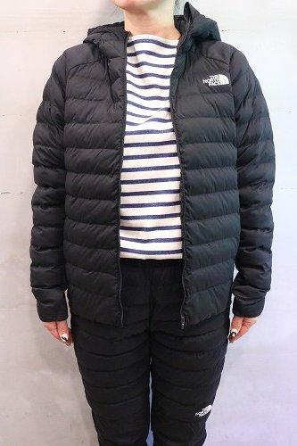 THE NORTH FACE ザ・ノース・フェイス Lady's Red Run Hoodie THE NORTH FACE ザ・ノース・フェイス Lady's Red Run Hoodie