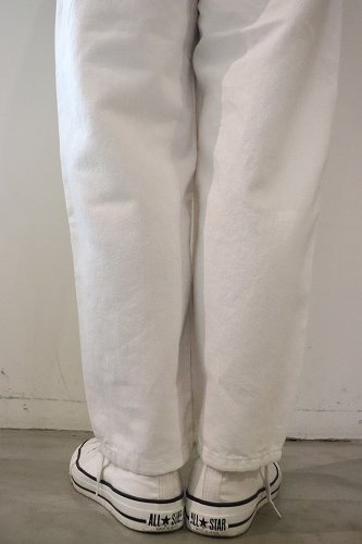 TISSU／ティシュ サフィランデニム イージーテーパードパンツ