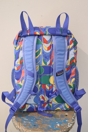 【未使用】パタゴニア リュック 12L　カラフル キッズ・レフュジート・デイパック 12L - パタゴニア公式