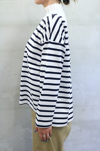 Porter des boutons ポルテデブトン フリルカラーバスクシャツ