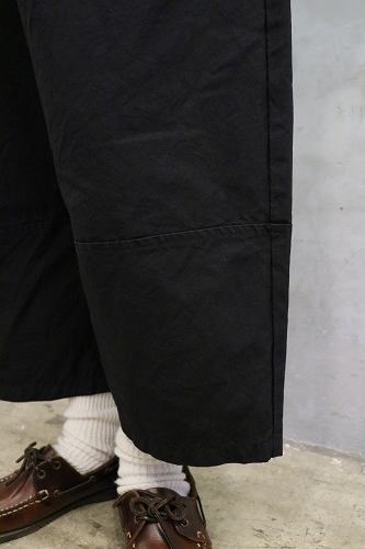 Veritecieur ヴェリテクール コクーンパンツ