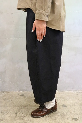 Veritecieur ヴェリテクール コクーンパンツ