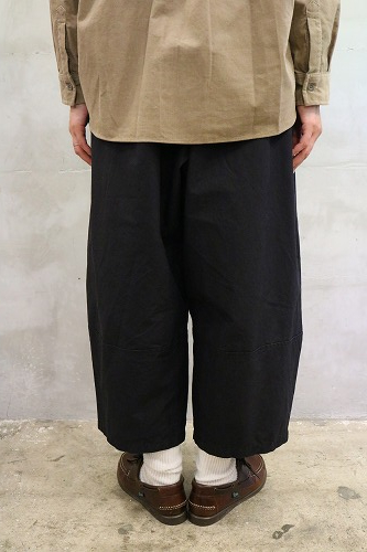 Veritecieur ヴェリテクール コクーンパンツ