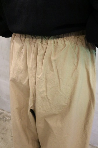 Veritecieur ヴェリテクール コクーンパンツ