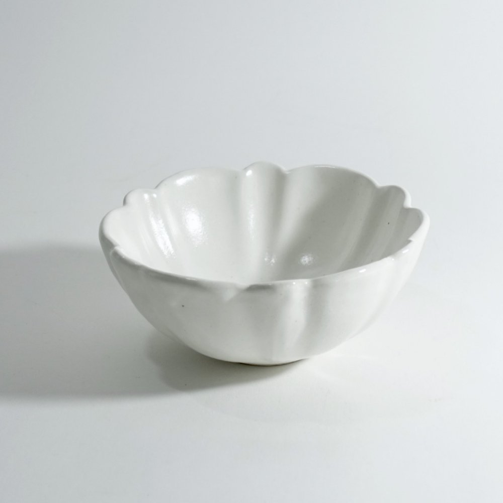 白釉花鉢