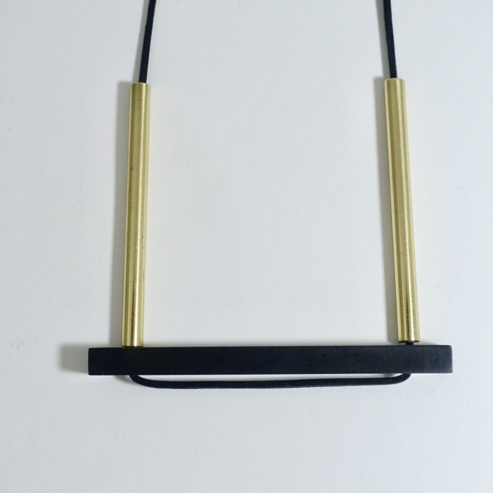 bridge necklace_black