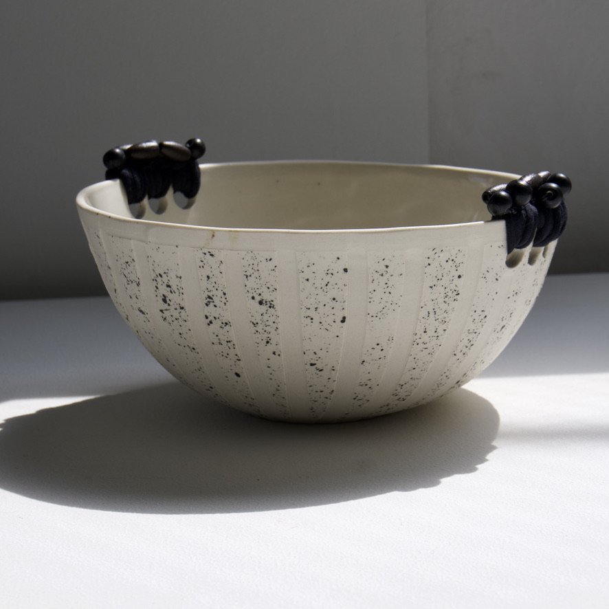 dots textured bowl
