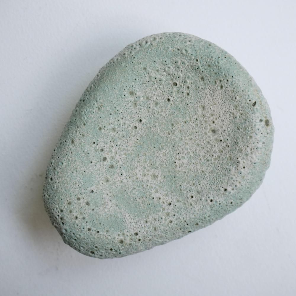 poku coral white green