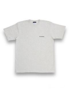 <img class='new_mark_img1' src='https://img.shop-pro.jp/img/new/icons47.gif' style='border:none;display:inline;margin:0px;padding:0px;width:auto;' />PRETO AND BRANCOSMALL LOGO TEE (OATMEAL)