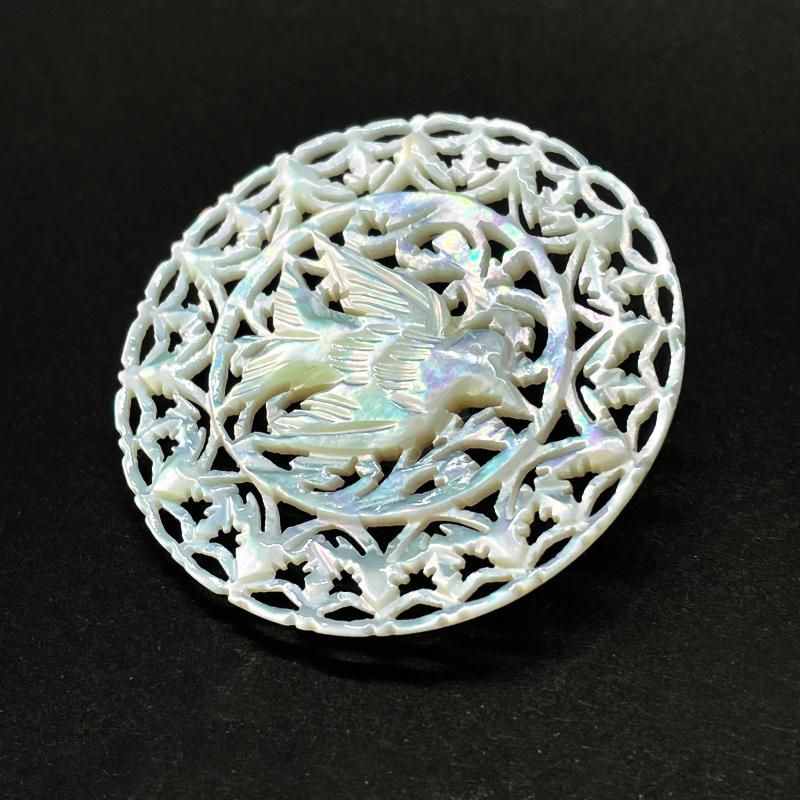 ベツレヘムパール（鳥・ボタン、ペンダントトップ） | ボタンと