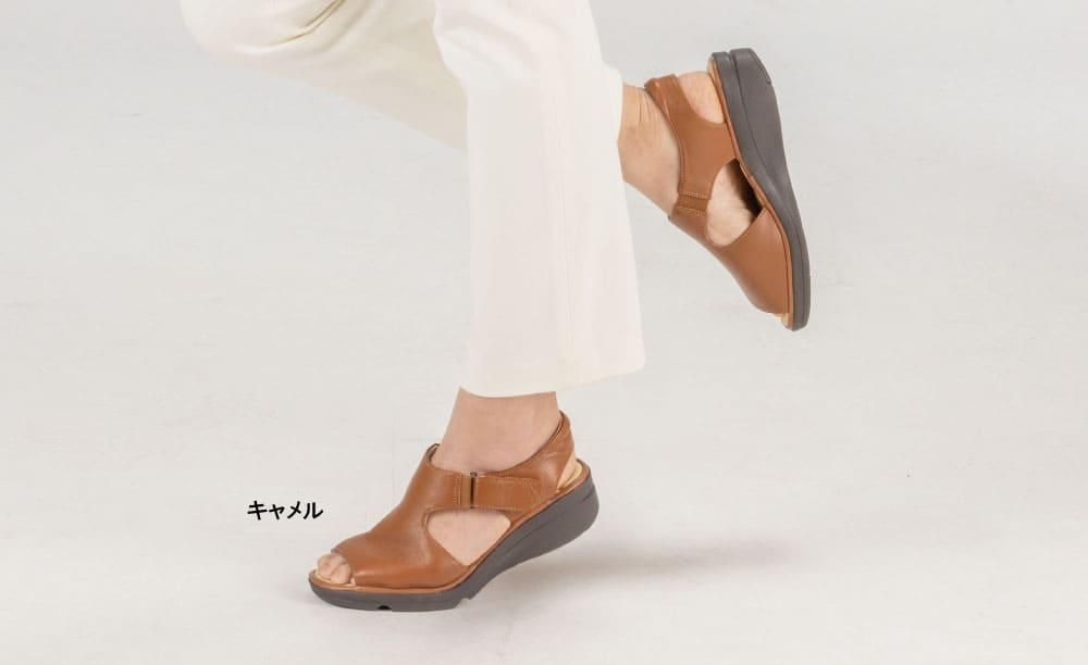 あとりえOKADA 4E軽量シープ革コンフォートサンダル - 冷え対策