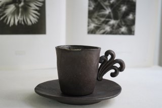 Cup & saucer (B) | 岩田智子