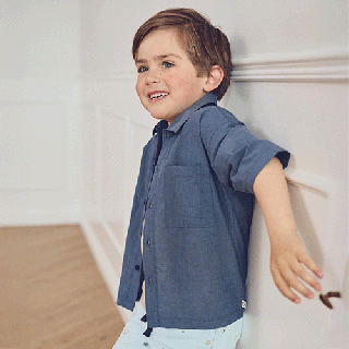 <img class='new_mark_img1' src='https://img.shop-pro.jp/img/new/icons7.gif' style='border:none;display:inline;margin:0px;padding:0px;width:auto;' />Chambray short sleeve shirt