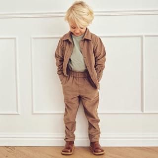 <img class='new_mark_img1' src='https://img.shop-pro.jp/img/new/icons7.gif' style='border:none;display:inline;margin:0px;padding:0px;width:auto;' />Corduroy chino pants