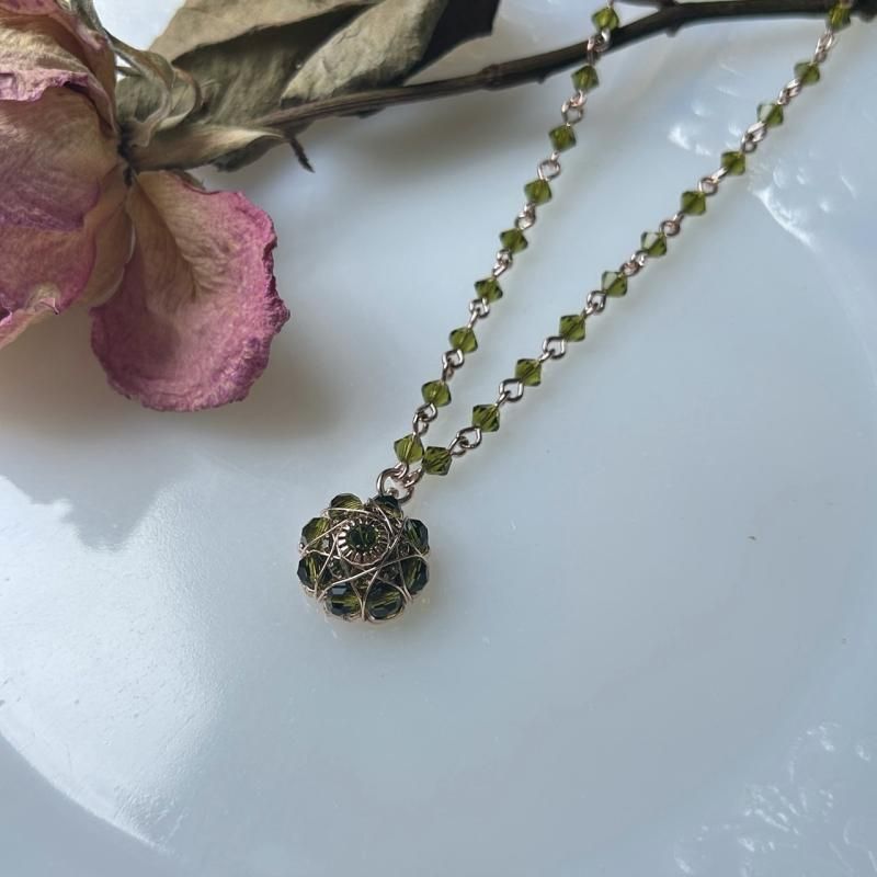 オリーブグリーン ネックレス（G） - iiivko - vintage and new from