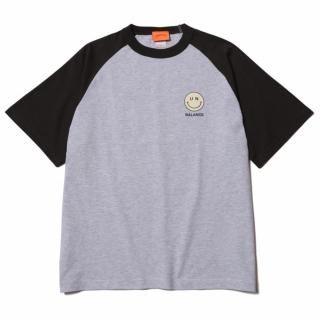<img class='new_mark_img1' src='https://img.shop-pro.jp/img/new/icons1.gif' style='border:none;display:inline;margin:0px;padding:0px;width:auto;' />Whatever Smile Raglan Tee (Ash)
