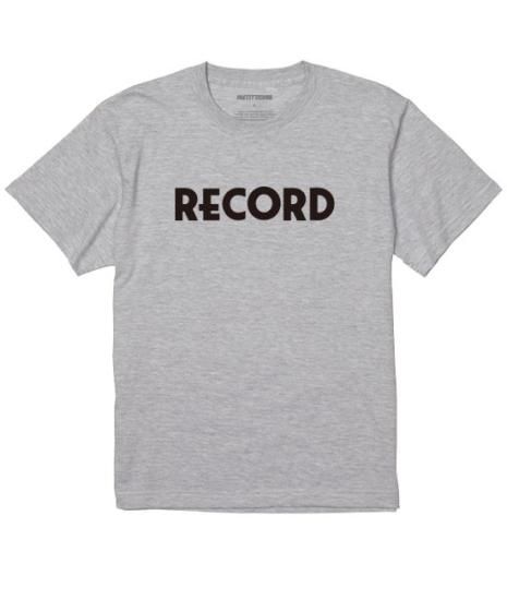 <img class='new_mark_img1' src='https://img.shop-pro.jp/img/new/icons60.gif' style='border:none;display:inline;margin:0px;padding:0px;width:auto;' />PRETTY THINGS Tshirts -RECORD GRAY