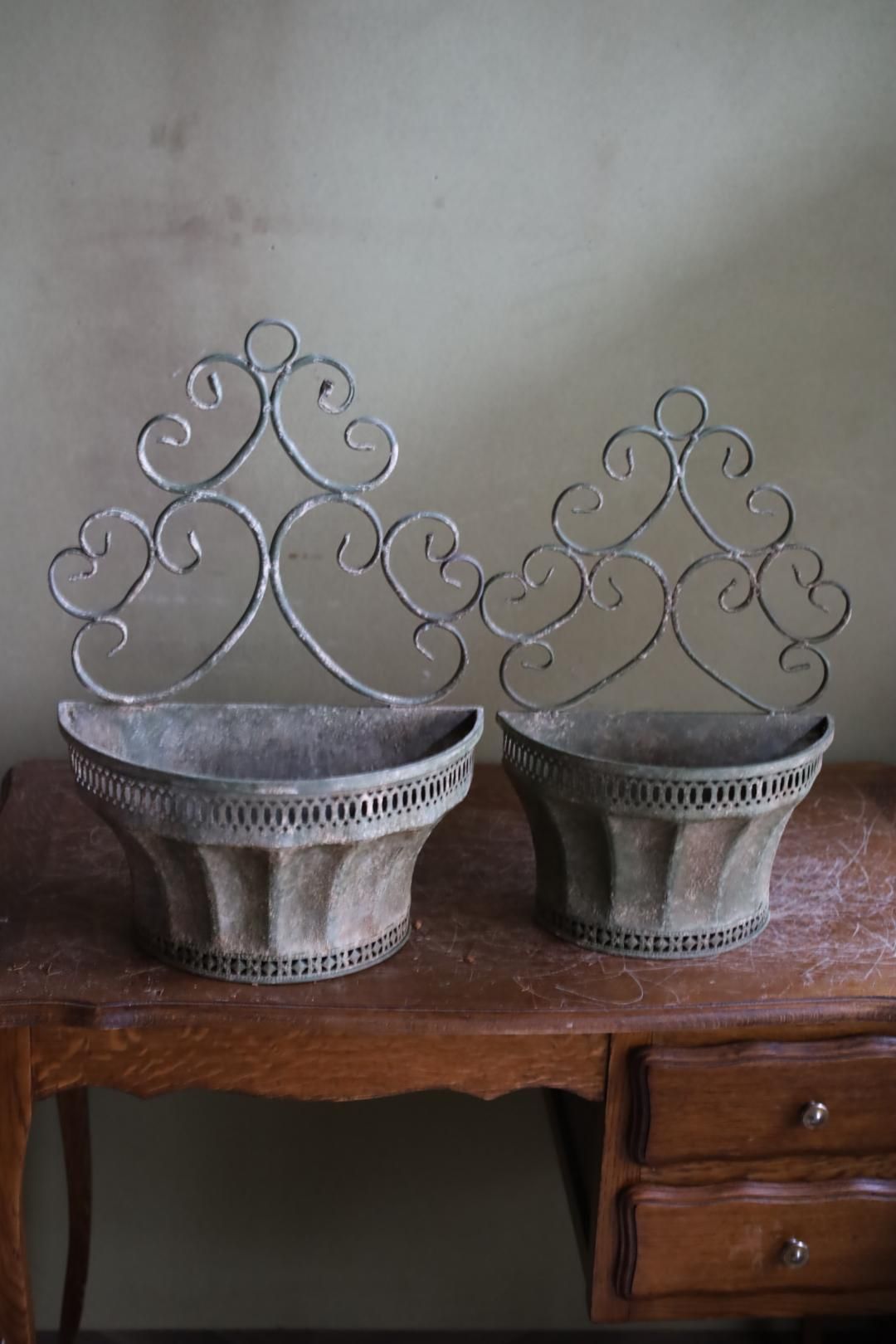 ֥ꥭ - wall-hanging tin vessel L