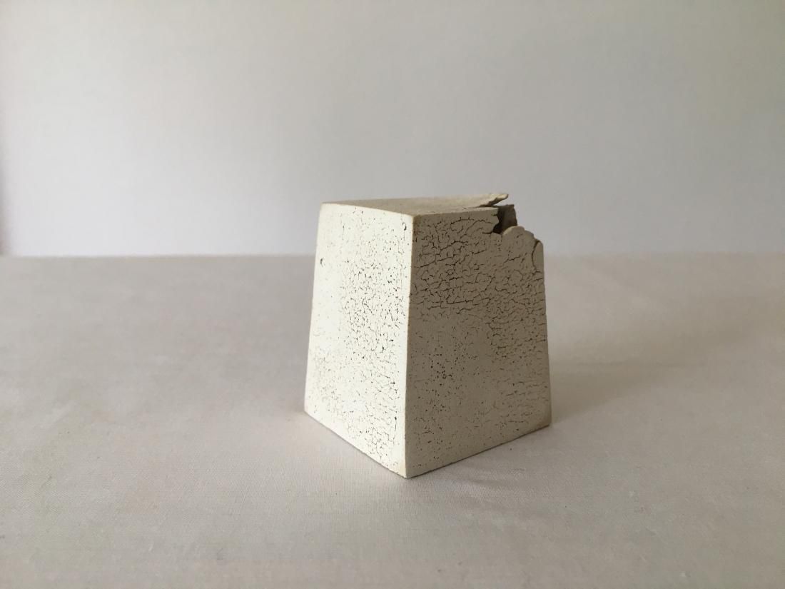 湯沢市の蔵出し品　江戸期　蝶と草花図覗き猪口　五客揃　無傷　本物保証 湯沢市の蔵出し品 江戸期 蝶と草花図覗き猪口 五客揃 無傷 本物