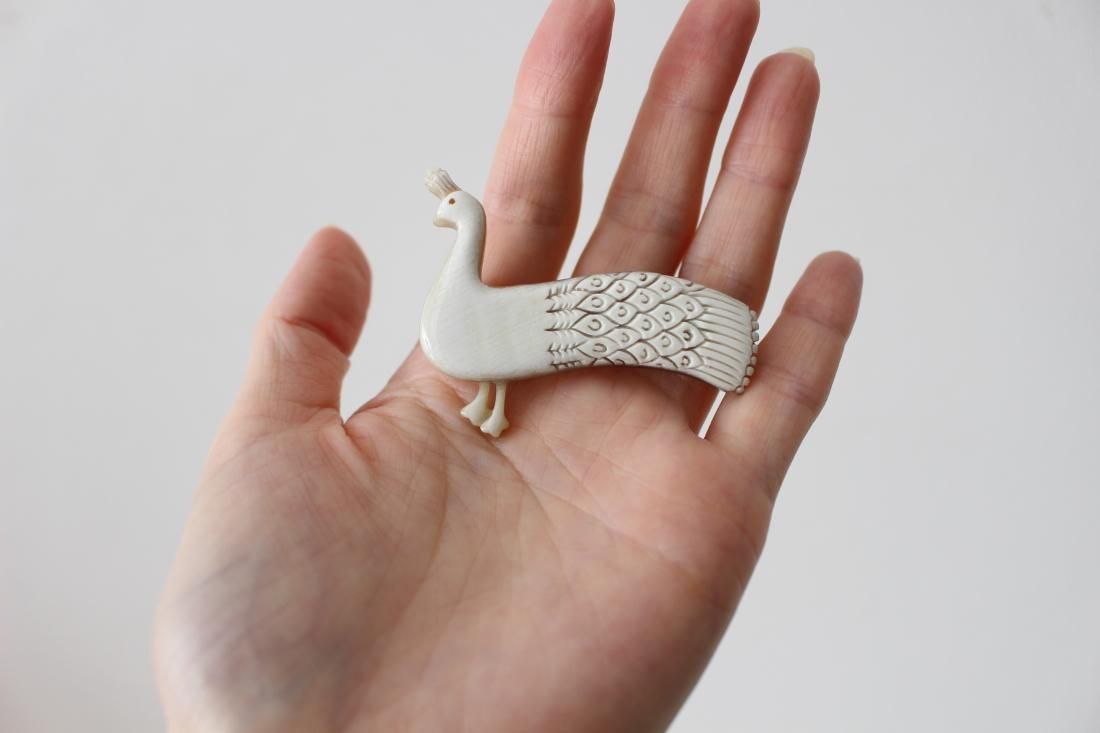 BISOU* 孔雀ブローチ - タチバナストア tachibana store