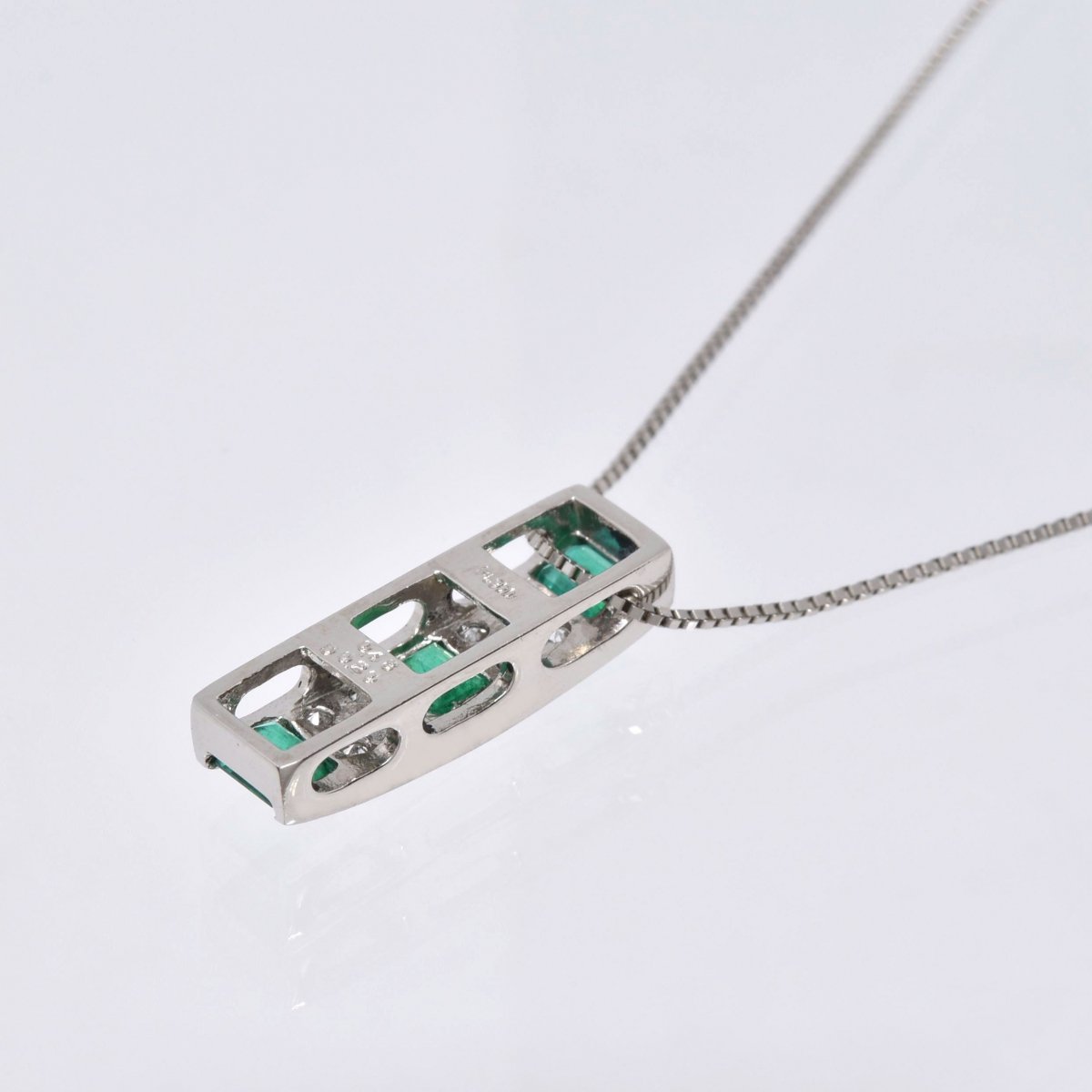 Pt エメラルドネックレス E0.48ct D0.20ct 3.5g ☆ 44cm プラチナ