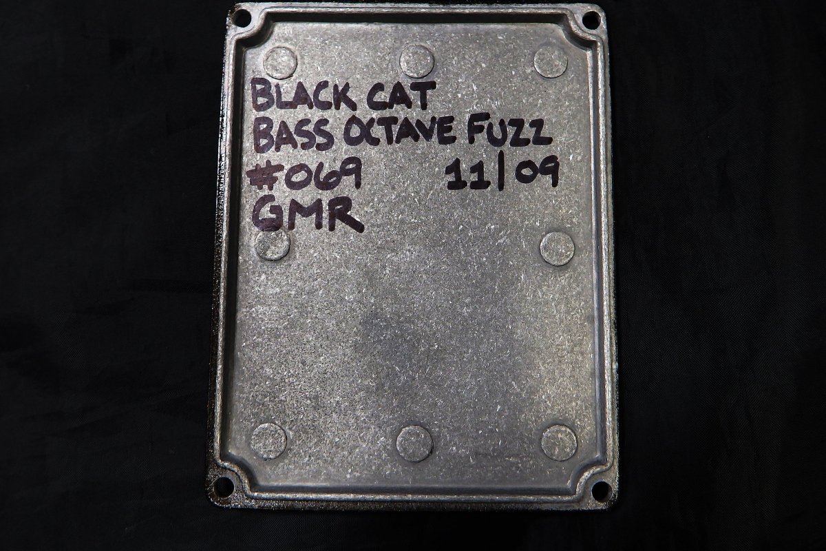 BLACK CAT ベースオクターブファズ BOF-1 ブラックキャット