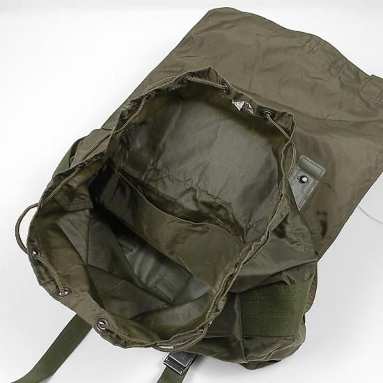 オーストリア軍 OD ナイロン ショルダーバッグ USED 272GU