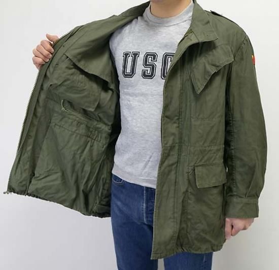 ベルギー軍 OD M-88 フィールドジャケットパーカー 国旗付 USED ベルギー軍 OD M-88 フィールドジャケットパーカー 国旗付 USED