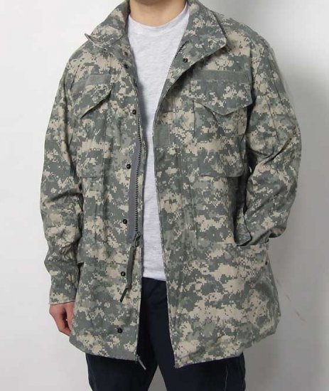 アメリカ軍 ACU デジタルカモ M-65 フィールドジャケット（ニアニュー 