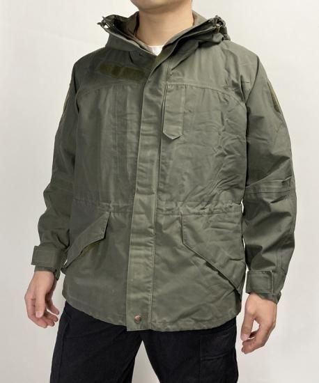 オーストリア軍 GORE-TEX フード一体型 フィールドパーカー（USED