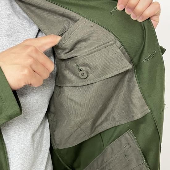 スウェーデン軍 OD 前期型 メタルボタン M-59 フィールドジャケット スウェーデン軍 OD 前期型 メタルボタン M-59 フィールドジャケット