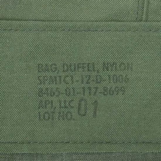 アメリカ軍 OD ナイロン 旧型 ダッフルバッグ 新品 A34YN アメリカ軍 OD ナイロン 旧型 ダッフルバッグ 新品 A34YN
