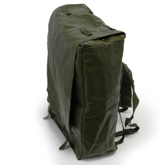 チェコ軍 OD PVC M-85 バックパック USED 169U - ミリタリー チェコ軍 OD PVC M-85 バックパック USED 169U - ミリタリー