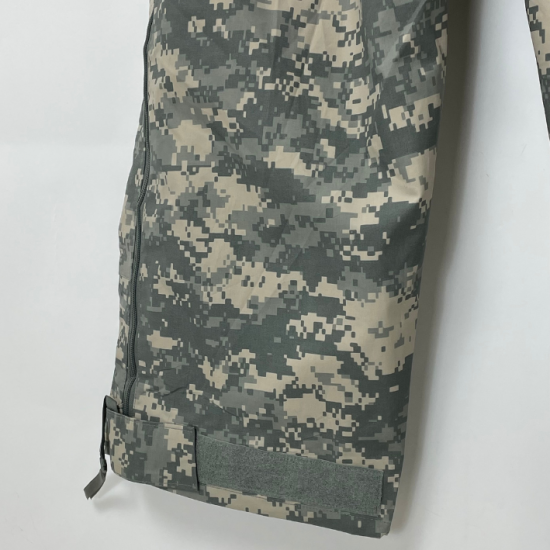 U.S.ARMY 2000's ECWCS Desert Camouflage GORE-TEX Pants SizeS